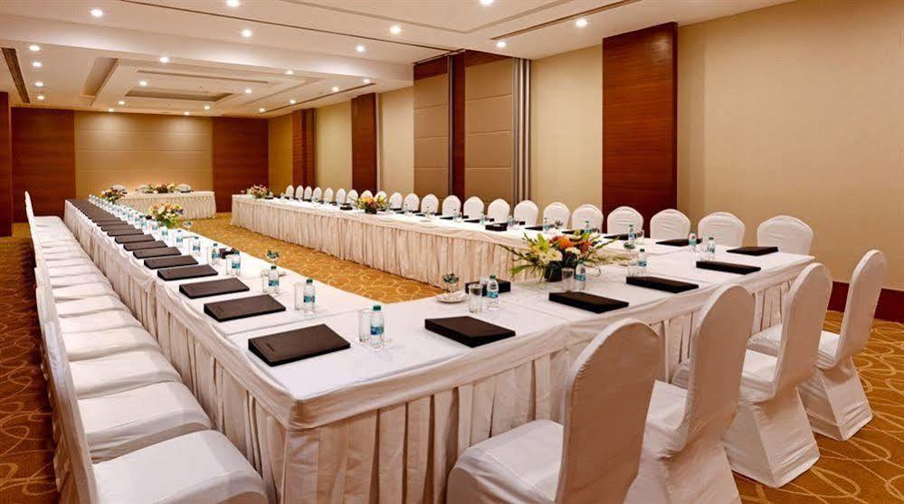 Hotel Park Ascent Noida Exterior foto